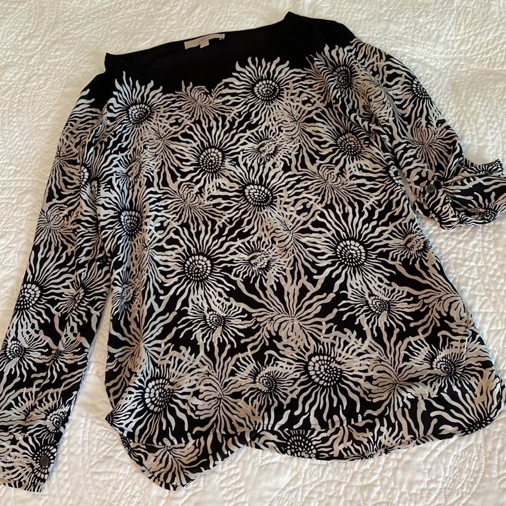 Black, taupe and white floral LOFT top